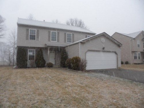 160 Windward Dr, Pataskala, OH 43062