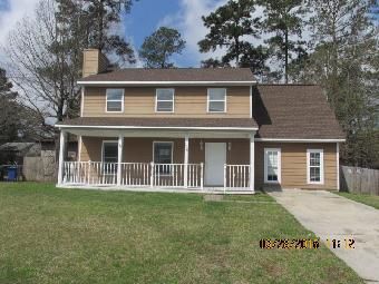 208 Pebble Ln, Jacksonville, NC 28546