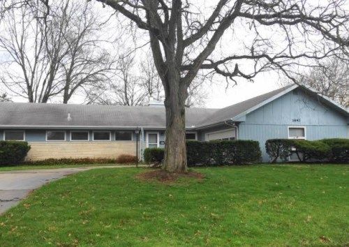 1643 Southbrook Dri, South Bend, IN 46614