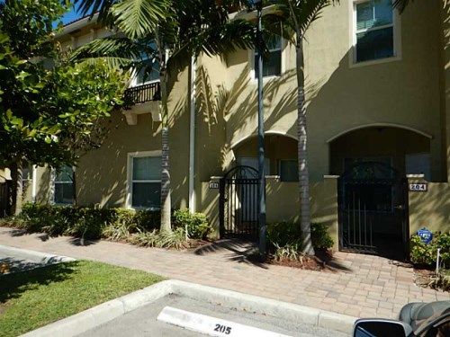 2851 W PROSPECT RD # 205, Fort Lauderdale, FL 33309