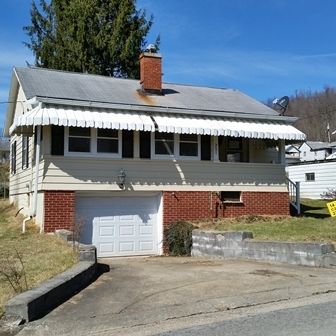 321 Second St, Carolina, WV 26563