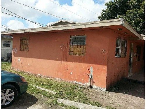 524 NW 7 AV, Homestead, FL 33034