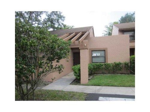 1 CHESTNUT CR # 1, Hollywood, FL 33026