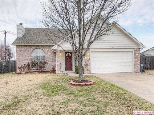 1017 E 145th Place, Glenpool, OK 74033