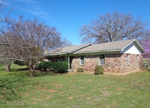 38 Valley View Circle, Denison, TX 75021