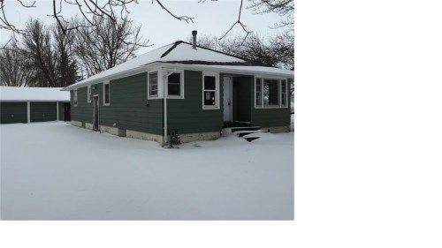 332 W Shepard St, Lake Crystal, MN 56055