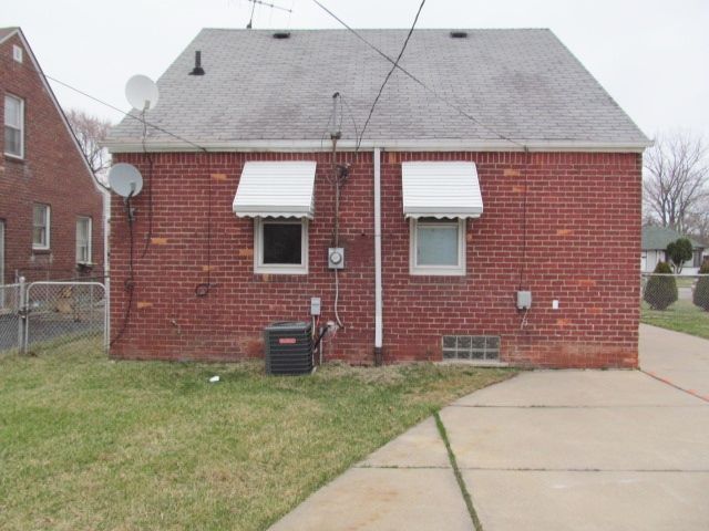 3901 Cadieux Rd, Detroit, MI 48224