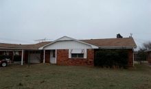 716 N Oak Ave Geary, OK 73040