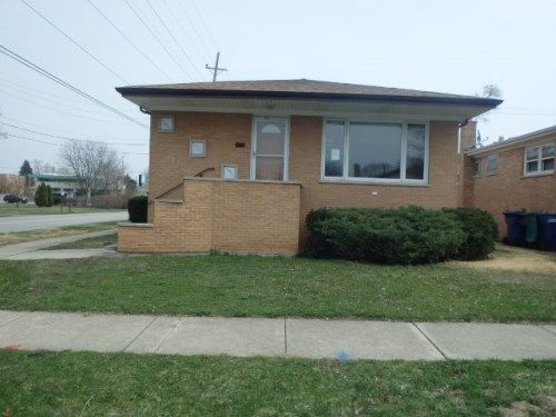 9101 S Sawyer Ave, Evergreen Park, IL 60805