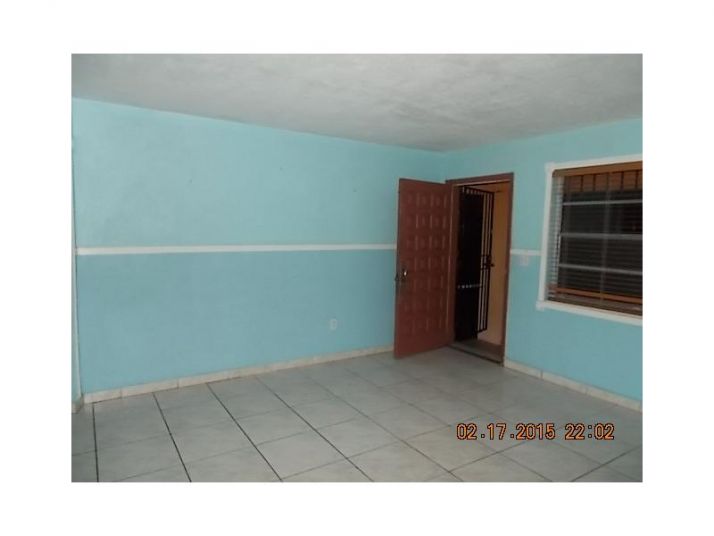 975 SE 3 PL, Hialeah, FL 33010