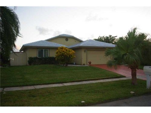 406 SE 3 PL, Dania, FL 33004