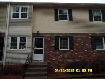 6 J Bradley Cir, Enfield, CT 06082