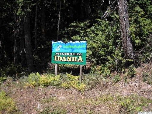 201 & 203 Santiam Hwy, Idanha, OR 97350