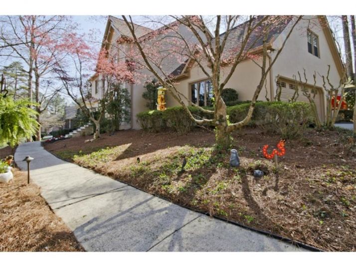 225 Woodrill Way, Atlanta, GA 30350