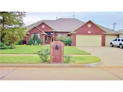 1448 W Onyx Way, Mustang, OK 73064