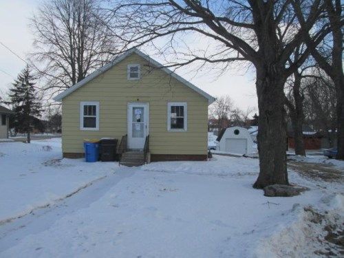 603 S 3rd St, Ellendale, MN 56026