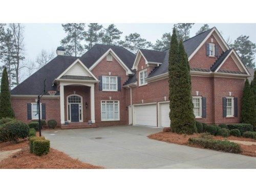 7425 Laurel Oak Drive, Suwanee, GA 30024