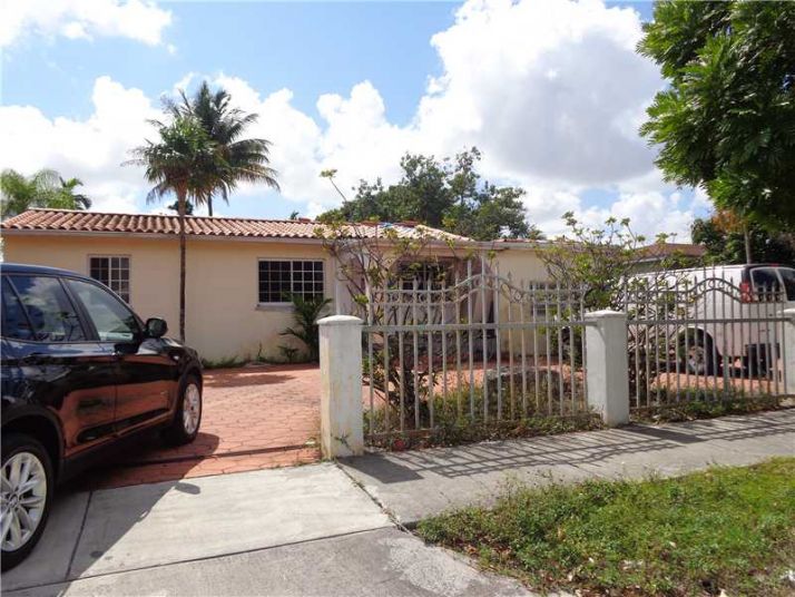 40 E 62 ST, Hialeah, FL 33013