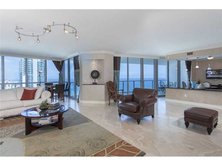 3101 S Ocean Dr # 3203, Hollywood, FL 33019