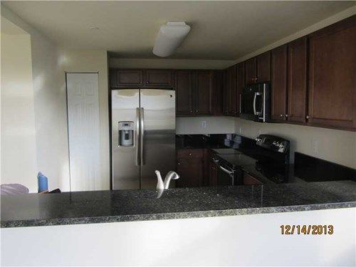 8900 NW 97 AV # 211, Miami, FL 33178