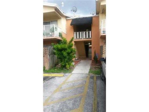 4110 NW 79 AV # 1A, Miami, FL 33166