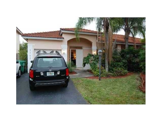 5767 NW 99 CT, Miami, FL 33178