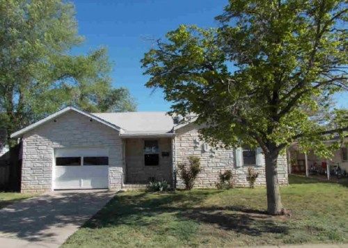 909 Barnard Avenue, Pampa, TX 79065