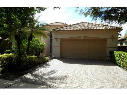 10135 DIAMOND LAKE DR, Boynton Beach, FL 33437