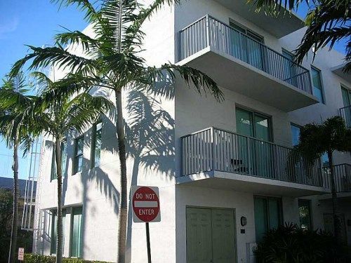 2142 VAN BUREN ST # 501, Hollywood, FL 33020