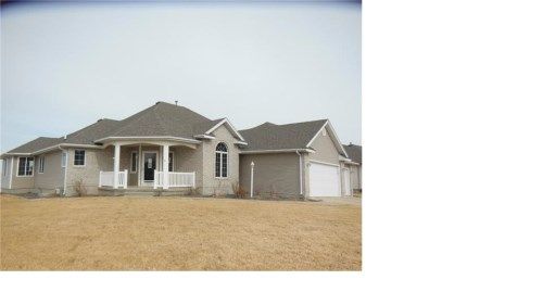 810 Brooke Dr, Wayne, NE 68787