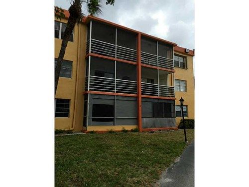 4364 NW 9TH AV # 15-2C, Pompano Beach, FL 33064