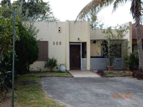 308 NW 43 PL # 308, Pompano Beach, FL 33064