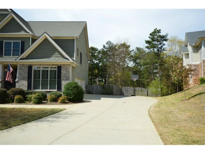 510 Crested Hawk Ridge, Canton, GA 30114