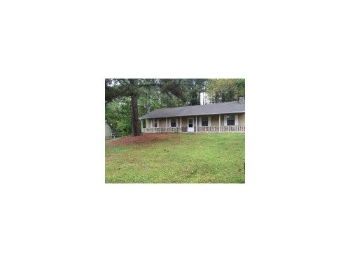 621 Blue Flag Lane, Fairburn, GA 30213