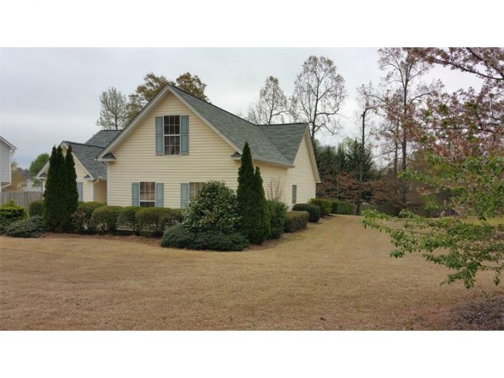 1662 Mission Park Drive, Loganville, GA 30052