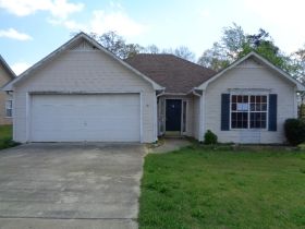 1328 Royalty Dr, Alabaster, AL 35007