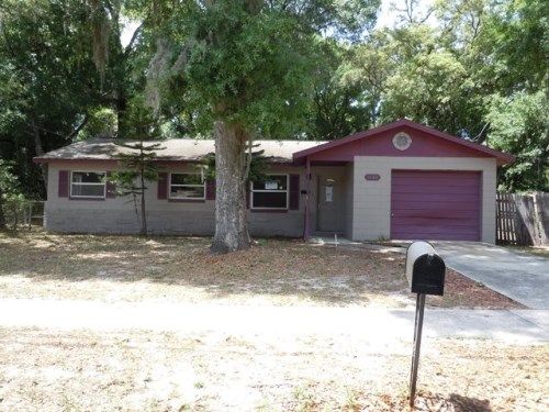 1161 N Highland St, Mount Dora, FL 32757