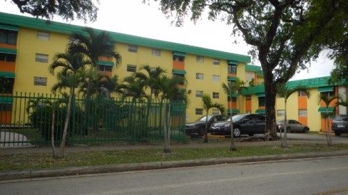 666 W 81st St Apt 212, Hialeah, FL 33014