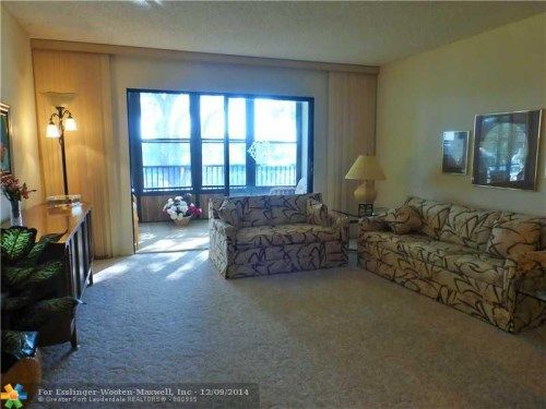 2206 S Cypress Bend Dr # 203, Pompano Beach, FL 33069