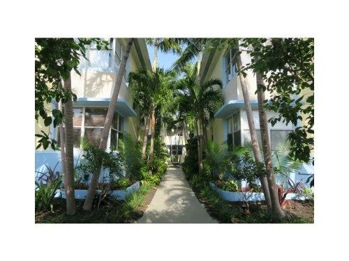 1051 EUCLID AV # 208, Miami Beach, FL 33139