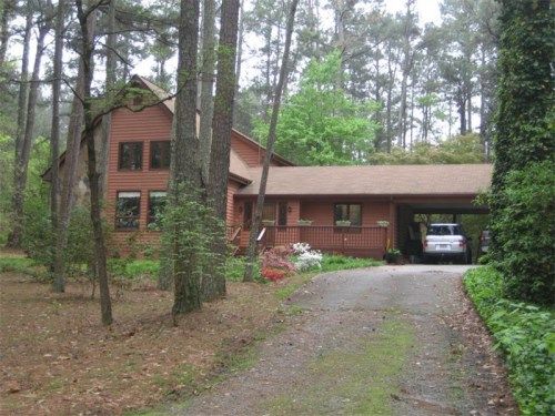 2820 Round Ridge Road, Loganville, GA 30052