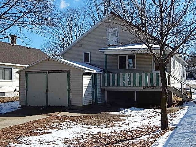 935 Ernst St, Cadillac, MI 49601