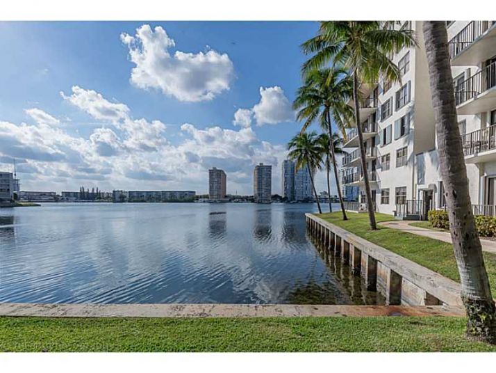 18151 NE 31 CT # 205, North Miami Beach, FL 33160