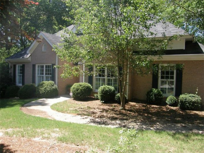 215 Magnolia Drive, Winder, GA 30680