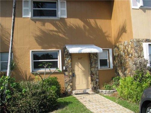 450 SE 7 ST # 227, Dania, FL 33004