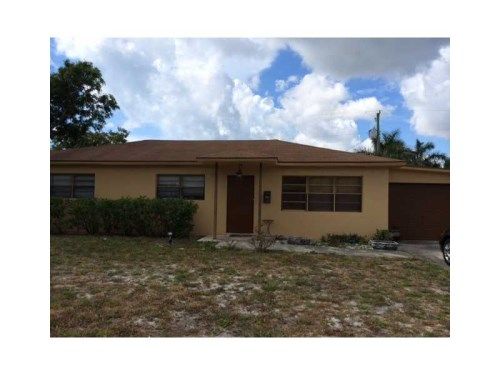 130 SW 14TH AVE, Boynton Beach, FL 33435