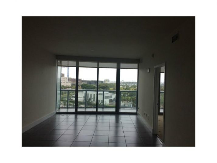 888 BISCAYNE BL # 611, Miami, FL 33132