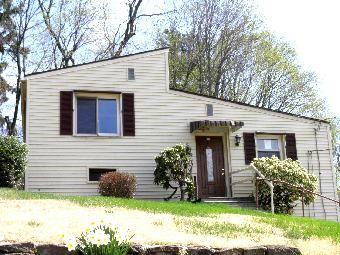 5 Elizabeth Rd, Portland, CT 06480