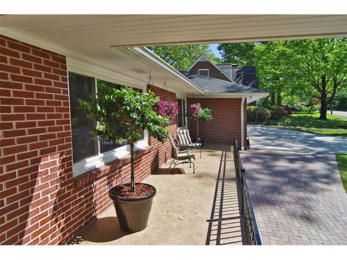 2516 E Woodland Circle, Atlanta, GA 30344