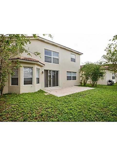 2208 NE 41 AV, Homestead, FL 33033